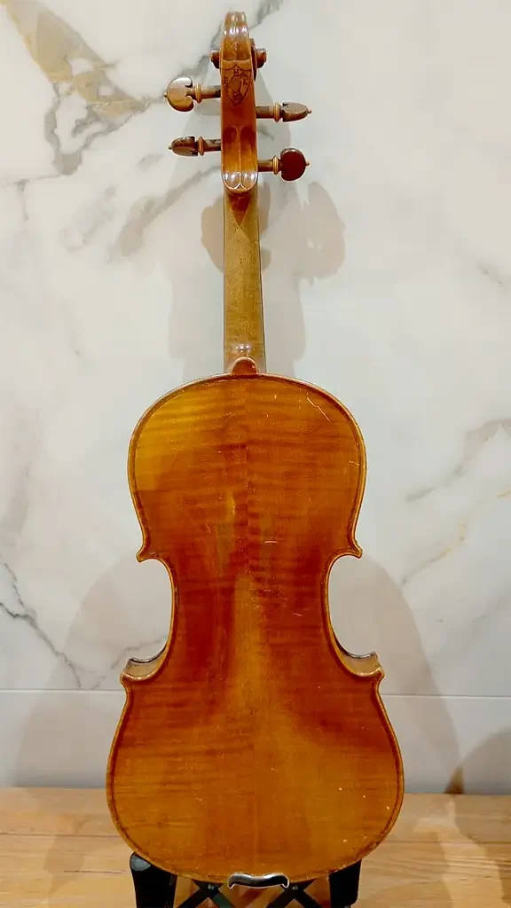 Violino-Alemao-Antigo-fundo